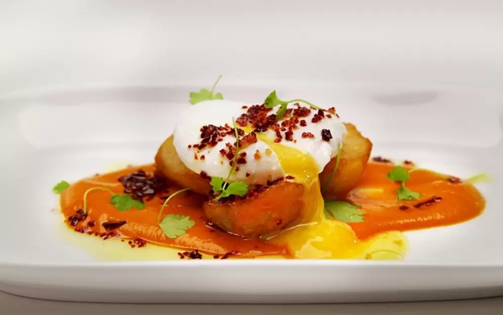 Celebrity Cruises Blu 2.jpg